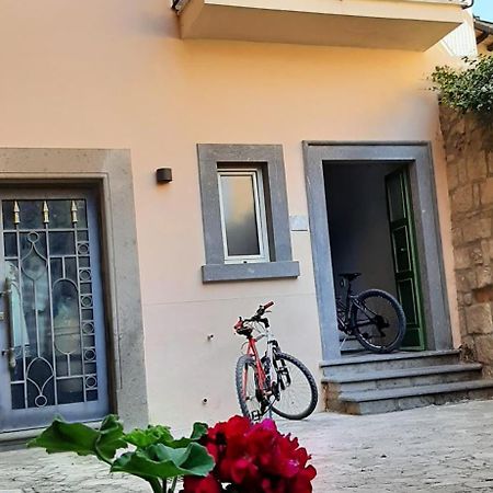 Al22 Di Piazza Del Gesu Hotel Viterbo Kültér fotó