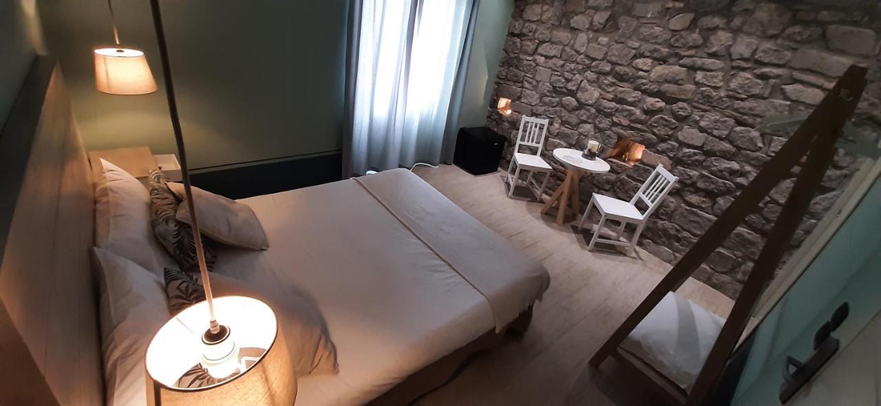 Al22 Di Piazza Del Gesu Hotel Viterbo Kültér fotó