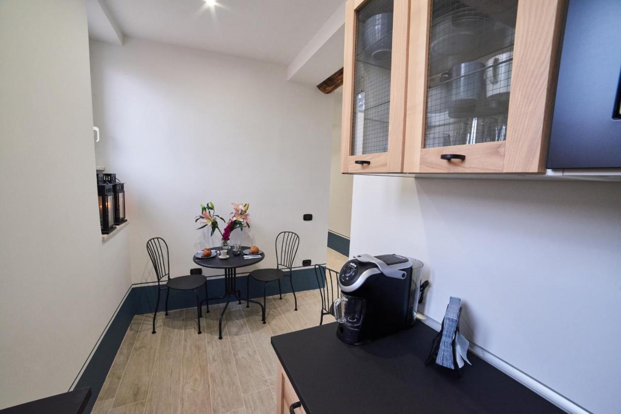 Al22 Di Piazza Del Gesu Hotel Viterbo Kültér fotó